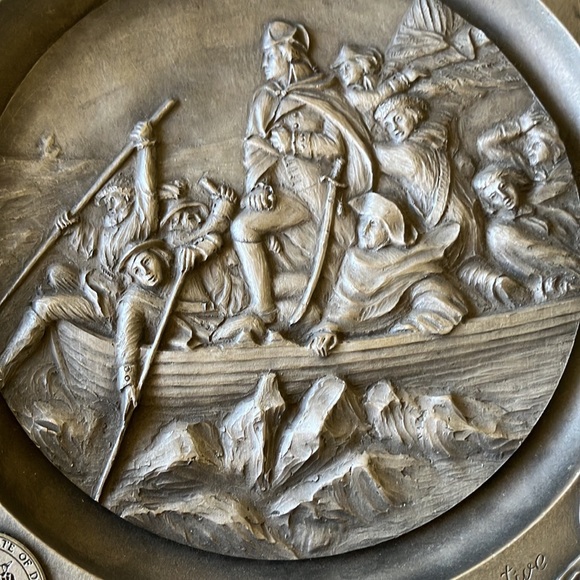 Bicentennial Commemorative Pewter Plate, We Are One Crossing the Delware - Picture 4 of 9